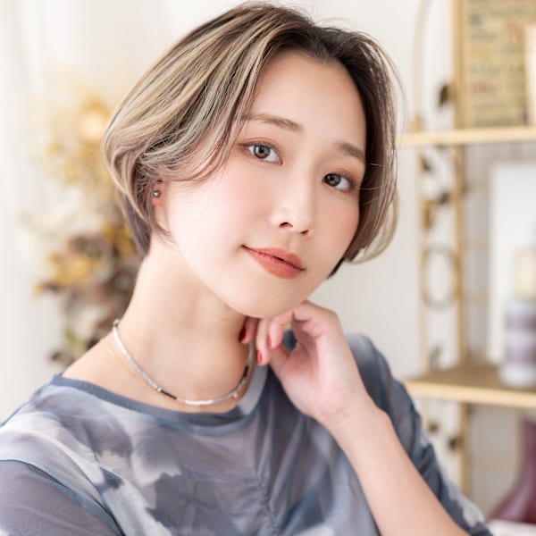 ブリーチカラーセンターパートボブショート　モーブブラウン|COVER HAIR bliss【カバーヘア ブリス】上尾/上尾西口店