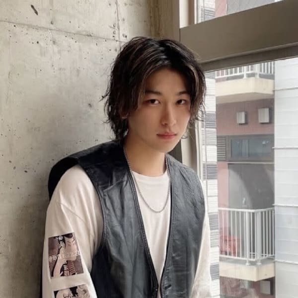 全席個室美容室 Zina 錦糸町 髪質改善＆トリートメント【ジーナ】【ゼンセキコシツビヨウシツ ジーナ キンシチョウ カミシツカイゼン アンド トリートメント】のスタッフ紹介。川上 佑斗