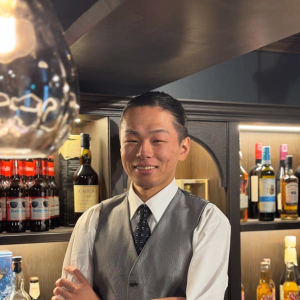 銀座shino【ギンザ シノ】のスタッフ紹介。須田大空