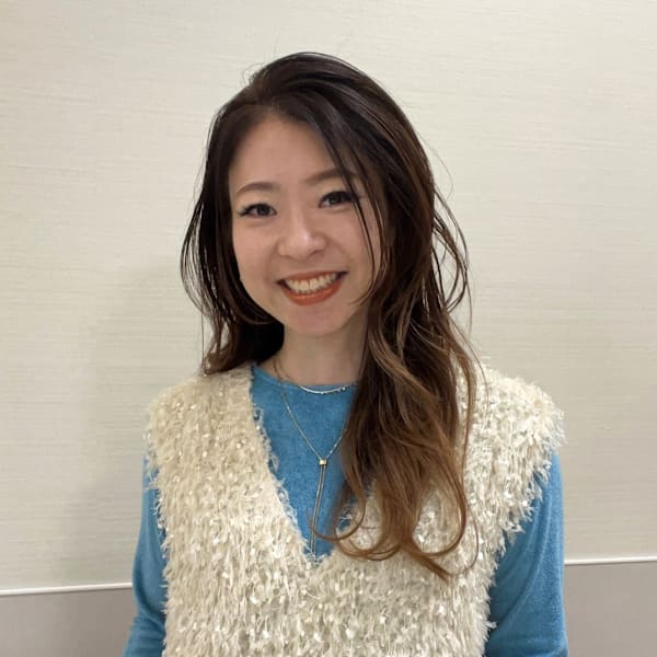 KAINO ノバティながの店【カイノ ノバティナガノテン】のスタッフ紹介。安達 静香