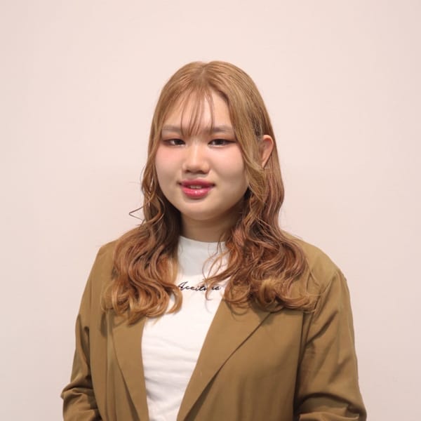 KAINO なんばEKIKAN店【カイノ ナンバエキカンテン】のスタッフ紹介。神田 千紘