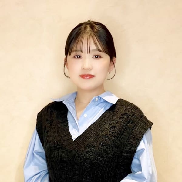 KAINO イオンモール岡山店【カイノ イオンモールオカヤマテン】のスタッフ紹介。楢崎 玲菜