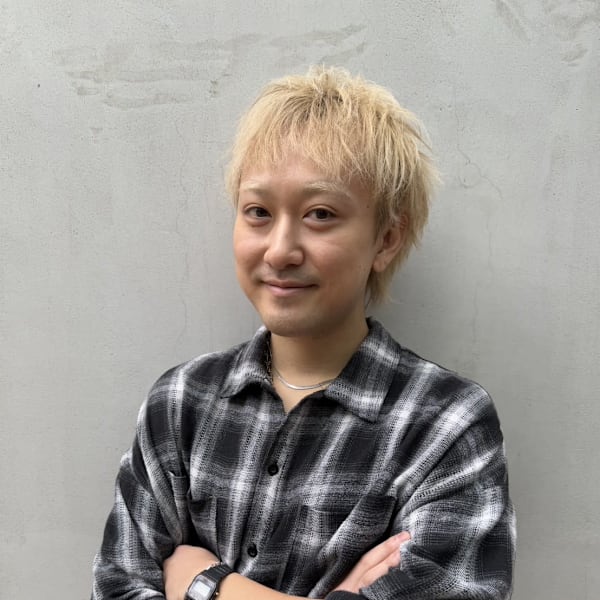 Henrietta 自由ヶ丘【ヘンリエッタ ジユウガオカ】【ヘンリエッタ ジユウガオカ】のスタッフ紹介。小出朋哉