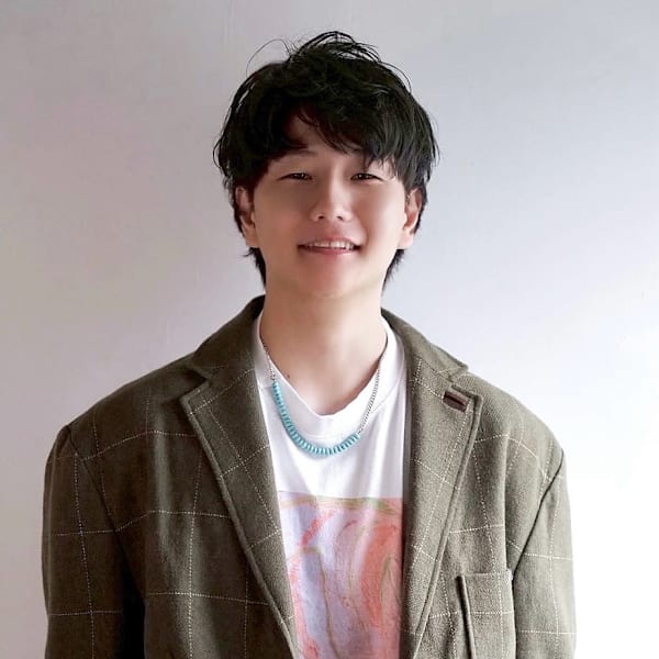 MOON by KENJE【ムーンバイケンジ】のスタッフ紹介。タニグチ ダイチ