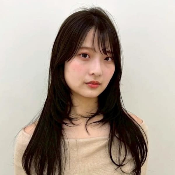 ブリーチなしカラー ロングレイヤー グレージュ 艶カラー