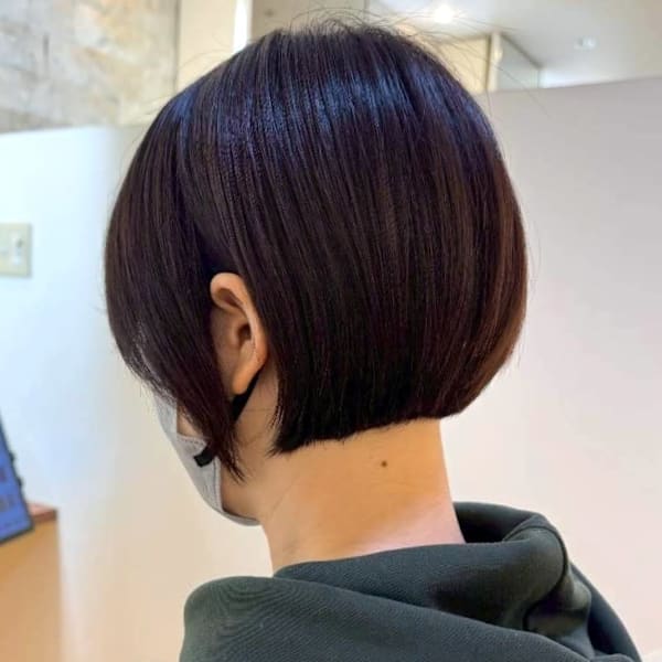 切りっぱなし マッシュショート 前下がり ボブ グレージュ|Beautissimo 所沢