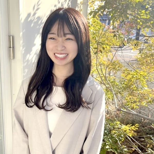 半個室型サロン ilo.hair 北岡崎店【ハンコシツガタサロン イロヘア キタオカザキテン】のスタッフ紹介。小澤 日菜子