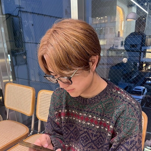 爽やかツーブロック刈り上げ束感アップバング