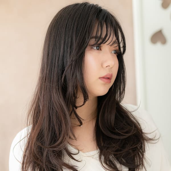 黒髪チャコールグレー小顔大人巻きゆるふわロング30代40代