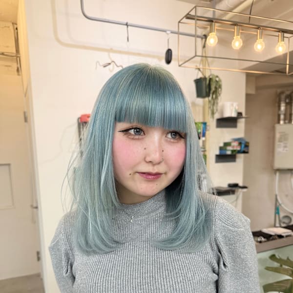 vision 赤坂【ビジョン アカサカ】のスタッフ紹介。mayu