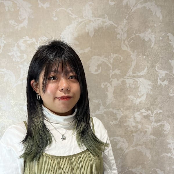 Flowers【フラワーズ】のスタッフ紹介。KAREN