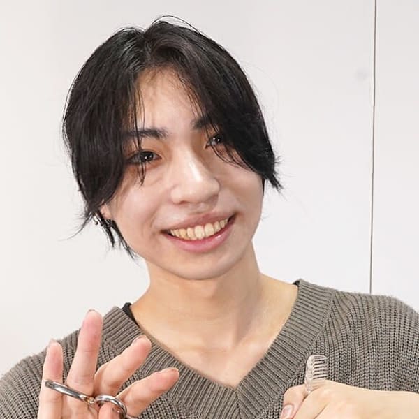 men's salon L-MARK 枚方【メンズサロン エルマーク ヒラカタ】【メンズサロン エルマーク ヒラカタ】のスタッフ紹介。逆瀬川 結心