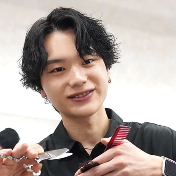 men's salon L-MARK 枚方【メンズサロン エルマーク ヒラカタ】【メンズサロン エルマーク ヒラカタ】のスタッフ紹介。新地 政紀