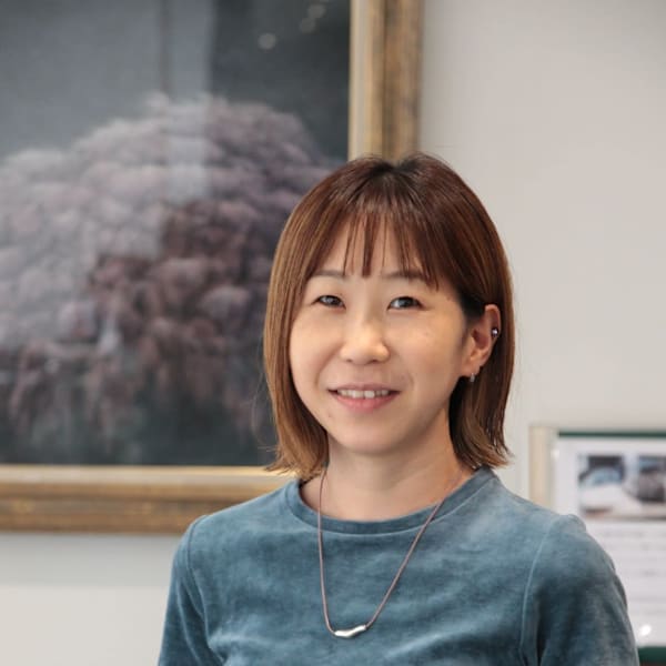 hair make Blanc de Blancs【ヘアメイクブランドブラン】【ヘアメイクブランドブラン】のスタッフ紹介。岡山 あゆみ