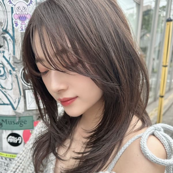 ハッシュカットミニウルフカットレイヤーカットアッシュブラック