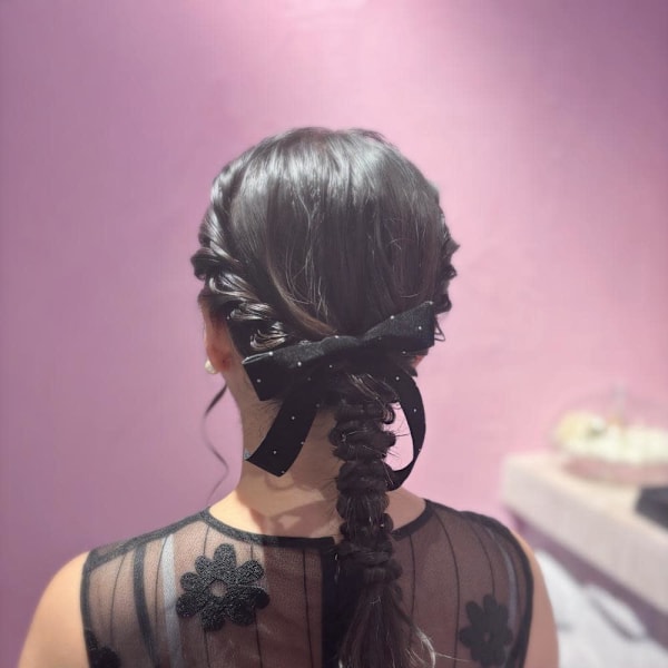 お呼ばれ編みおろしヘア♪|LAID BACK