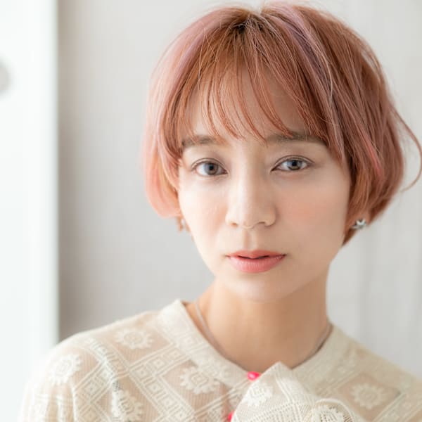 透明感ペールオレンジひし形小顔マッシュショート20代30代