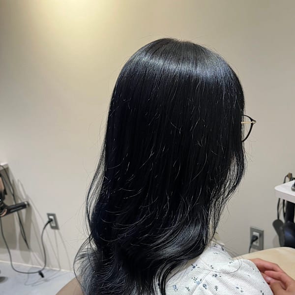韓国風ブルーブラック＋レイヤーカット