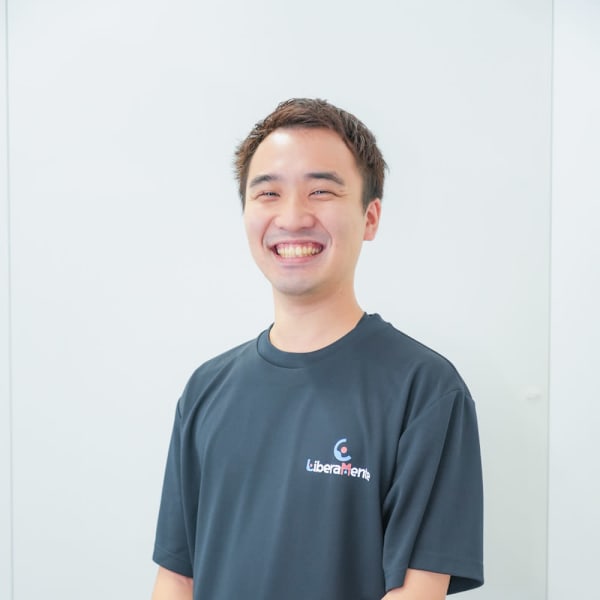 【整体・ストレッチ】LiberaMente〔リベラメンテ〕浜松町大門【セイタイ ストレッチ リベラメンテ ハママツチョウダイモン】のスタッフ紹介。ヨコヤマ カズユキ