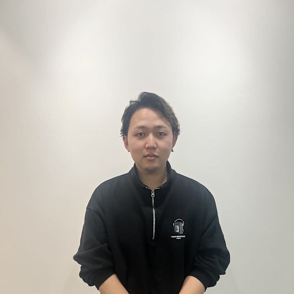 Agu hair Aim 八王子店【アグ ヘアー エイム】【アグ ヘアー エイム】のスタッフ紹介。田倉 駿人