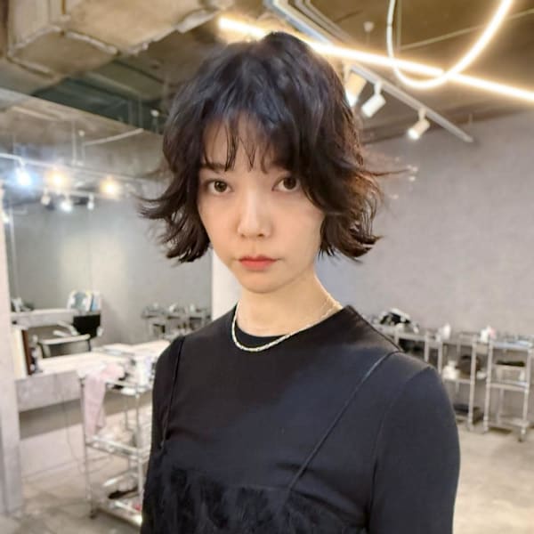 ボブに韓国風の抜け感パーマ【高橋賢吾】|イトシテ