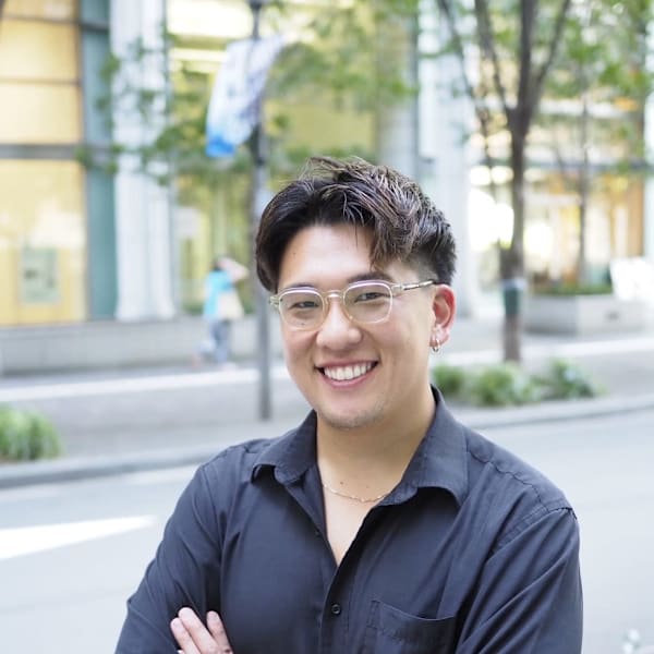 ヒロ銀座BARBER SHOP 大宮店【ヒロギンザバーバーショップオオミヤテン】のスタッフ紹介。山崎航太郎