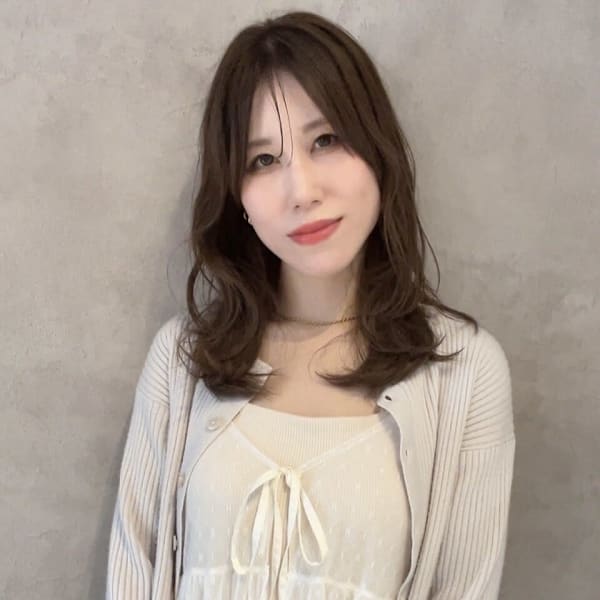 Agu hair cruise 松本駅前店【アグ ヘアー クルーズ】【アグ ヘアー クルーズ】のスタッフ紹介。伊沢 彩