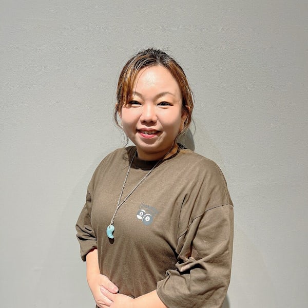 Agu hair i'ott 大和田店【アグ ヘアー イオット】【アグ ヘアー イオット】のスタッフ紹介。山上 市葉