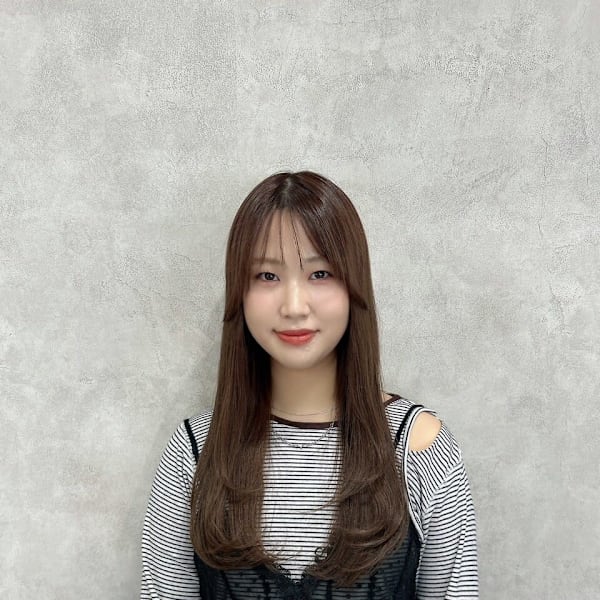 Agu hair sera 塩山店【アグ ヘアー セラ】【アグ ヘアー セラ】のスタッフ紹介。白川 理恵