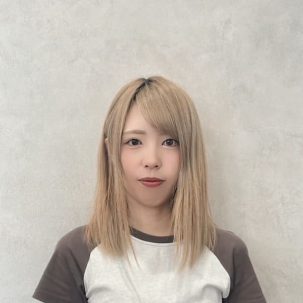 Agu hair sera 塩山店【アグ ヘアー セラ】【アグ ヘアー セラ】のスタッフ紹介。三枝 冴