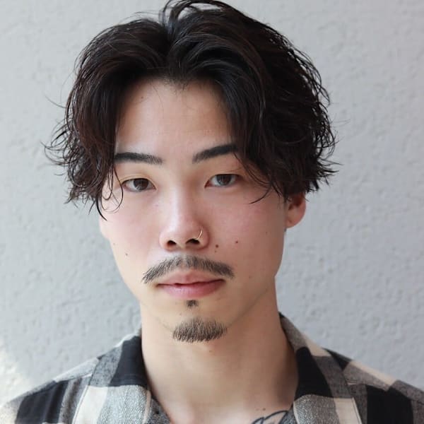 MEN'S HAIR BLEACHi 名駅店【メンズ ヘア ブリーチ】【メンズ ヘア ブリーチ メイエキテン】のスタッフ紹介。柴田 あやと