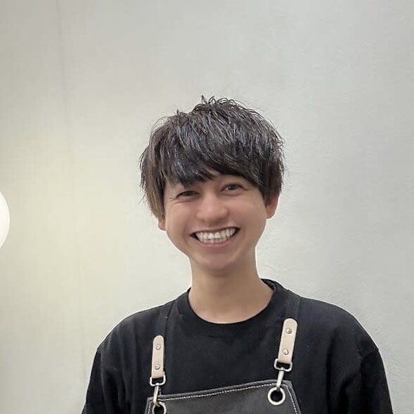 MEN'S HAIR BLEACHi 名駅店【メンズ ヘア ブリーチ】【メンズ ヘア ブリーチ メイエキテン】のスタッフ紹介。加藤 雅也