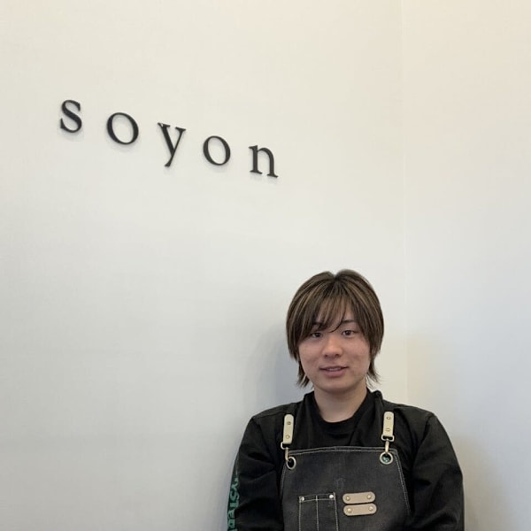 SOYON 本陣店【ソヨン】【ソヨン ホンジンテン】のスタッフ紹介。牛牧蓮太/ 美髪マニア