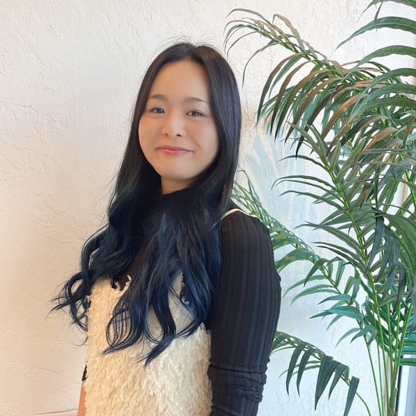 amie 橋本【アミ】【アミハシモト】のスタッフ紹介。MIHO