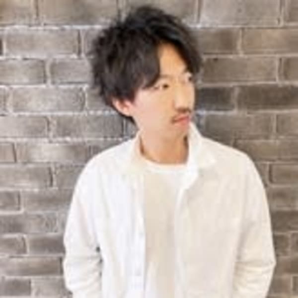 L.E.M 泉中央店【レム イズミチュウオウテン】のスタッフ紹介。中村 祐貴