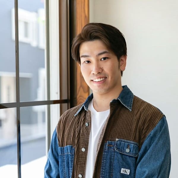 Purene【ピュアーネ】のスタッフ紹介。岡崎　雄己