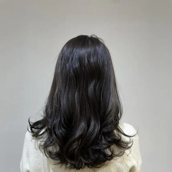 巻き髪ロング　ハイライト