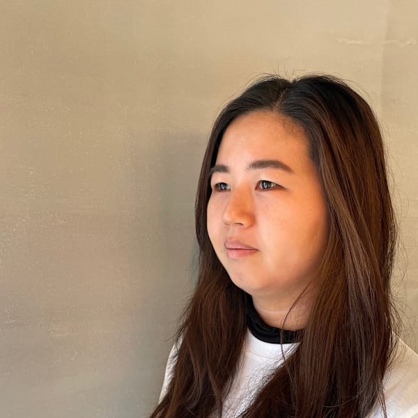 アイブロウ＆まつげパーマ専門店【LUVT 北浜】マツエク/LED/眉毛【アイブロウアンドマツゲパーマセンモンテン ルブト キタハマ マツエク エルイーディー マユゲ】のスタッフ紹介。スタッフ　アカリ