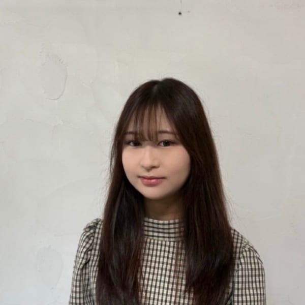 Lilian by little【リリアンバイリトル】のスタッフ紹介。Yuina