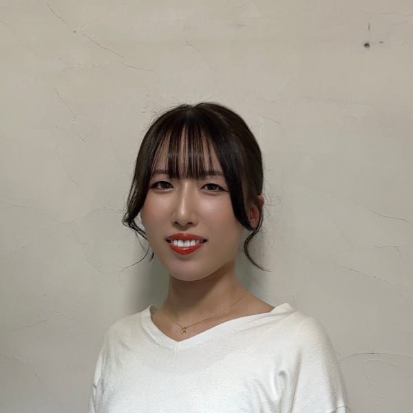 Lilian by little【リリアンバイリトル】のスタッフ紹介。鈴木　咲輝