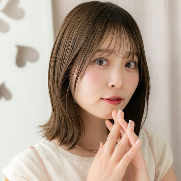 くびれミディアム小顔クラゲヘアーウルフボブディ20代30代