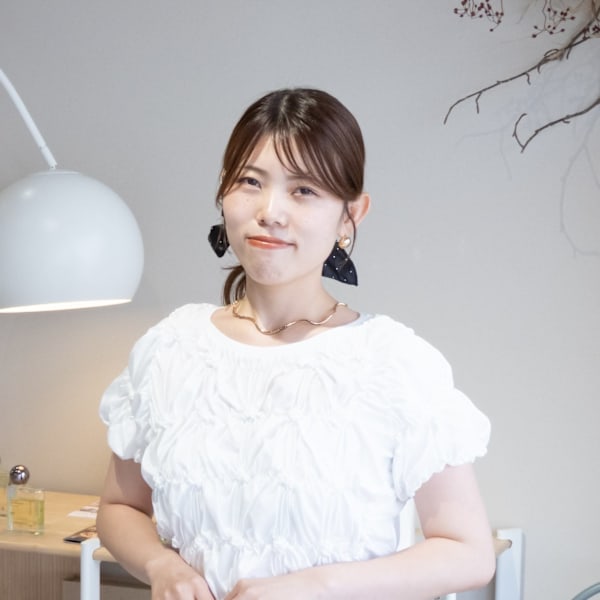 髪質改善&ヘッドスパ特化サロンMint leaf 大福店【カミシツカイゼンアンドヘッドスパトッカサロンミントリーフ オオフクテン】のスタッフ紹介。KANA