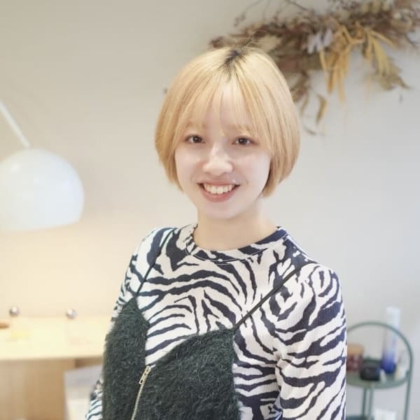 髪質改善&ヘッドスパ特化サロンMint leaf 大福店【カミシツカイゼンアンドヘッドスパトッカサロンミントリーフ オオフクテン】のスタッフ紹介。須山 千愛