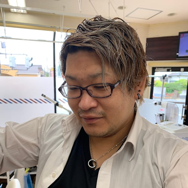 カットハウス髪とく【カットハウスカミトク】のスタッフ紹介。さかきばら