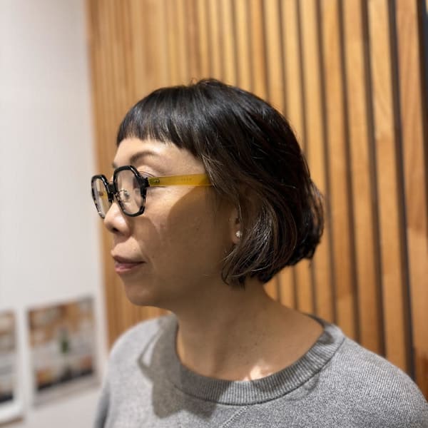 イヤリングカラー