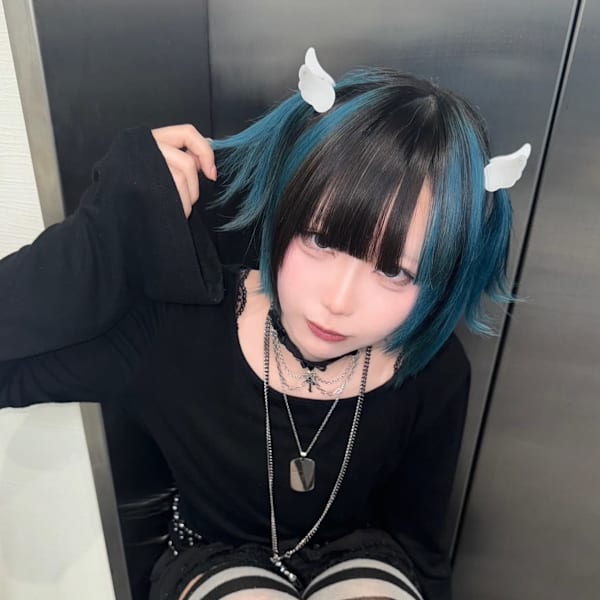 セクションカラー　ケアブリーチ　ブリーチカラー　原宿/表参道