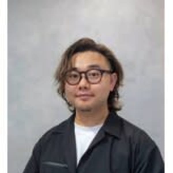 髪質改善美容室 Fee by carrefour 草加店 [フィー・バイ・カルフール]【カミシツカイゼンビヨウシツフィーバイカルフールソウカテン】のスタッフ紹介。fee 小松