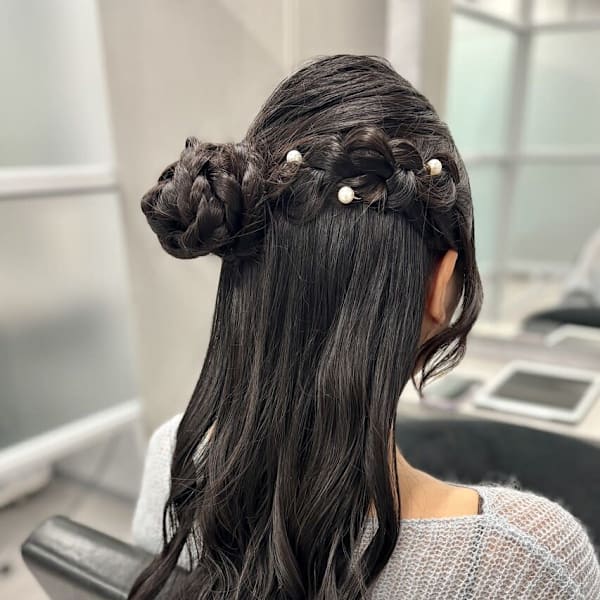 編み込みハーフアップ×ゆる巻きロング