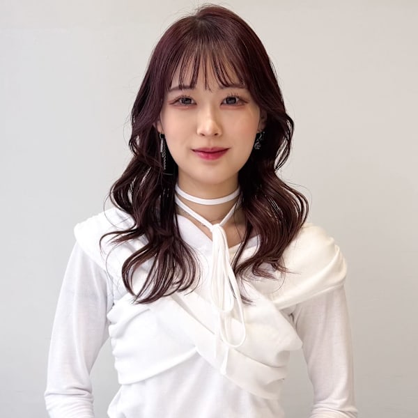 BONECCA鶴見/髪質改善/白髪ぼかし/ハイライト【ボネッカ】のスタッフ紹介。HINA