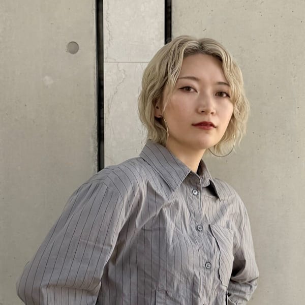 Lutz. hair design【ルッツ ヘア デザイン】のスタッフ紹介。千代田 彩夏